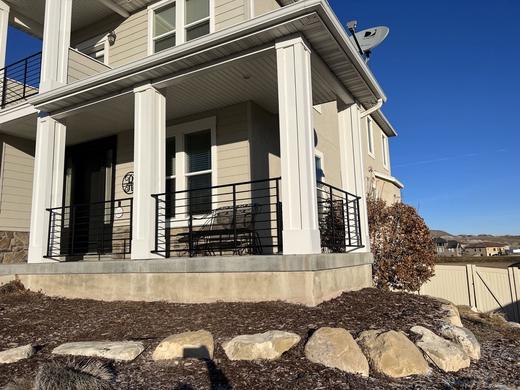 Black horizontal-rod steel railing