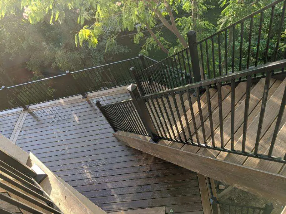 Install Cinch Deck Railing in Utah | Blackrock Decks Transform your deck with the installation of safe and sleek Cinch Deck Railing in Utah. Contact Blackrock Decks today for an estimate!