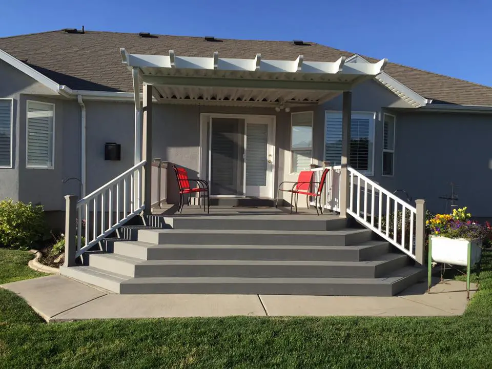 Trex Select-Pebble Grey 1