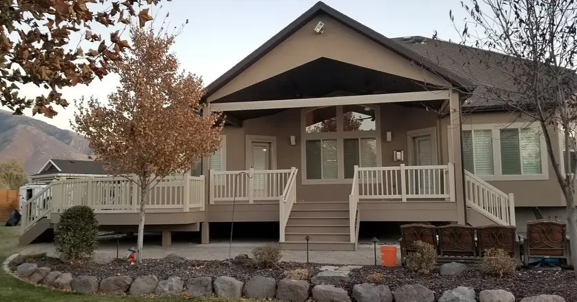Trex Transcend Pictures & Decking Inspiration | Blackrock Decks Get inspired for a custom deck rebuild with these Trex Transcend pictures from the expert team at Blackrock Decks.