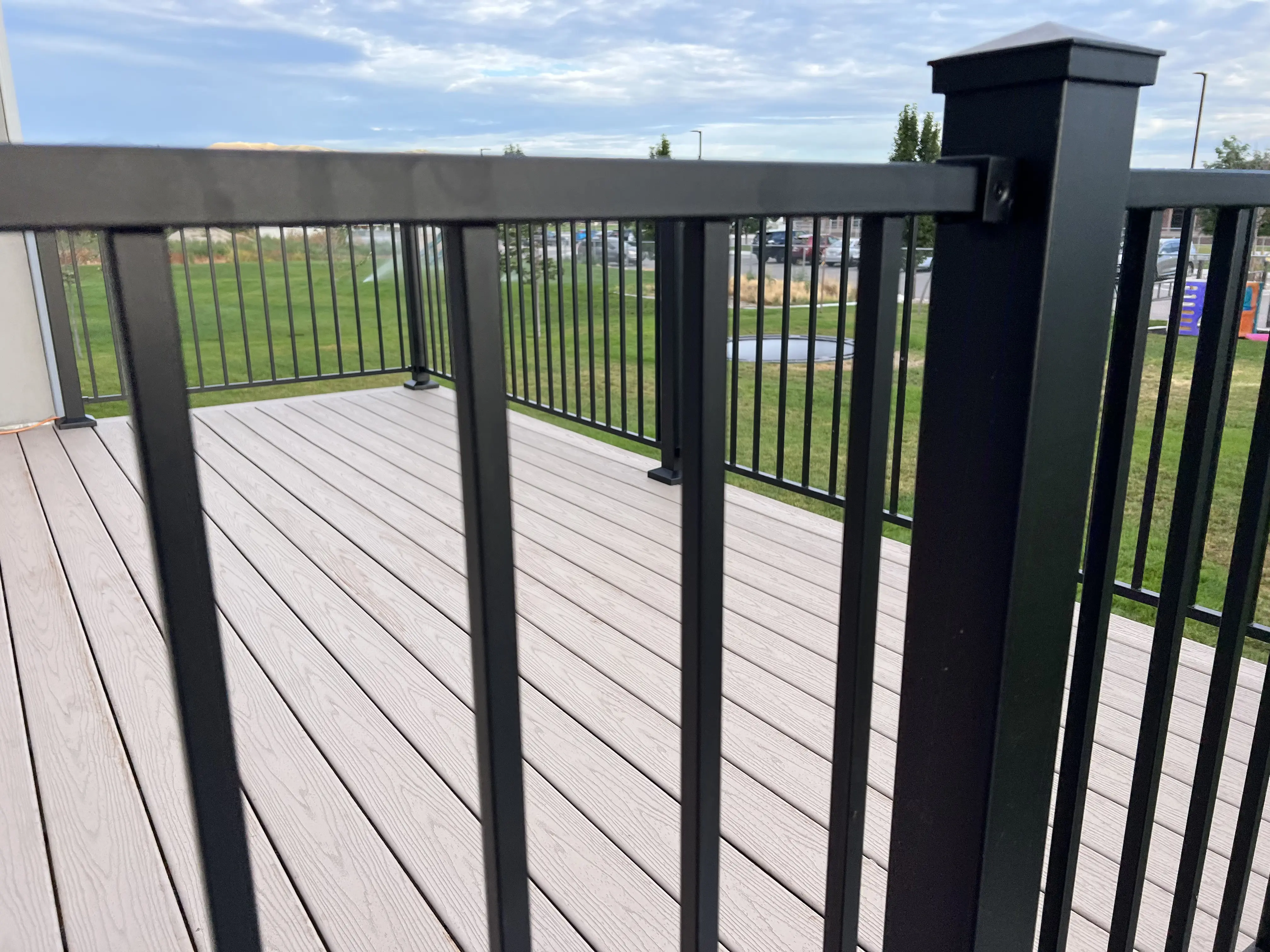 Install Cinch Deck Railing in Utah | Blackrock Decks Transform your deck with the installation of safe and sleek Cinch Deck Railing in Utah. Contact Blackrock Decks today for an estimate!