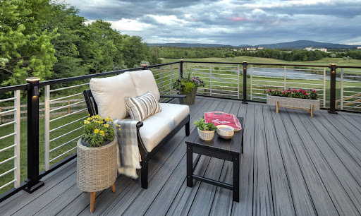 5 Accessories That Will Complete Your Outdoor Deck
