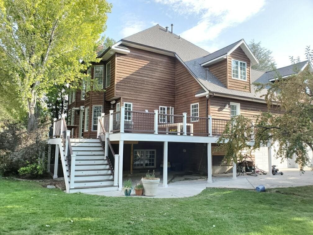 Transform your outdoor space with custom decks, pergolas, and patio covers in Sandy Utah from Blackrock Decks. Contact us for an estimate.